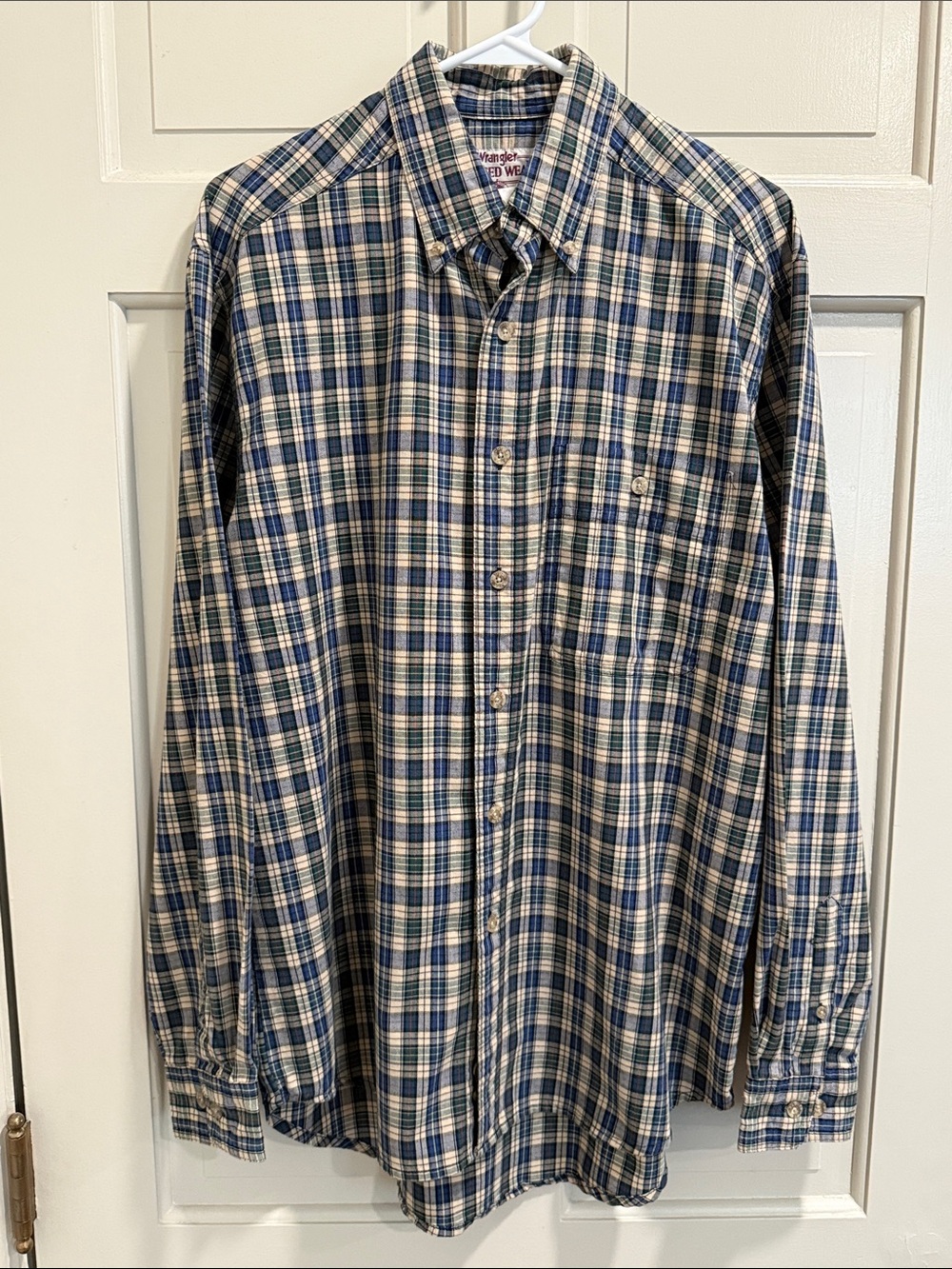 Wrangler Rugged Wear Plaid Long Sleeve Button Down Shirt Size Medium (15-15.5)